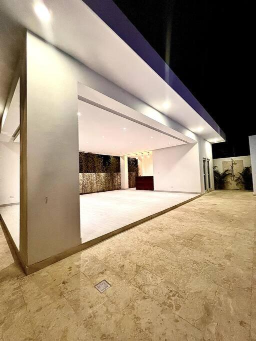 Magnificent Pent House W/Jacuzzi Apartment Santiago De Los Caballeros Exterior photo